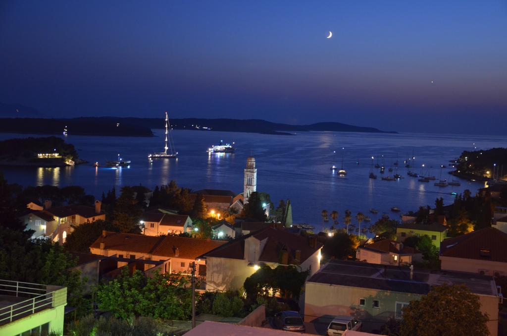 Apartments Ivusic Hvar Town Cameră foto
