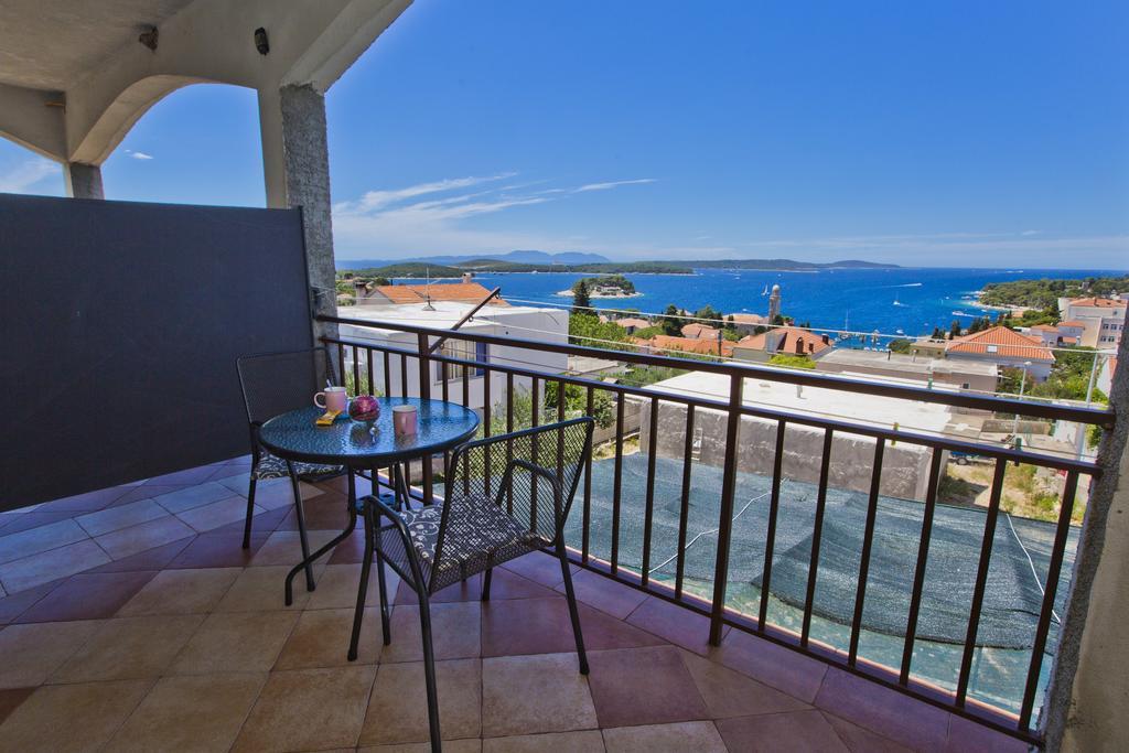 Apartments Ivusic Hvar Town Exterior foto